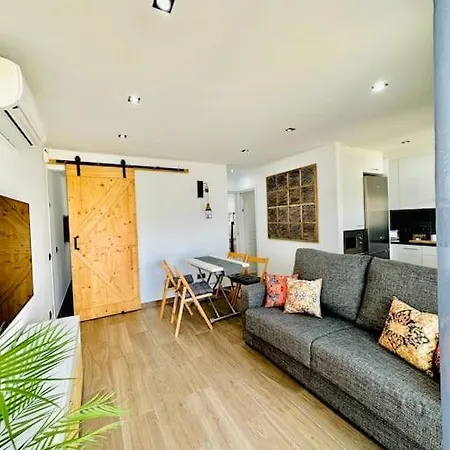Semesterbostad Casa Adosada A 150 Metros De La Playa *