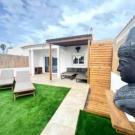 Holiday home Casa Adosada A 150 Metros De La Playa