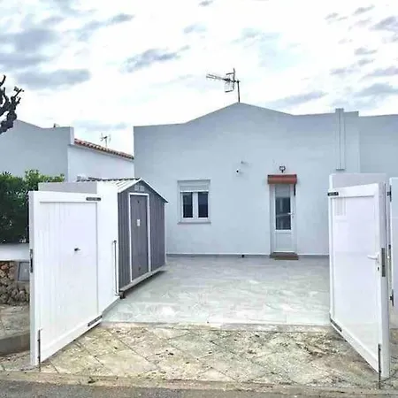 Semesterbostad Casa Adosada A 150 Metros De La Playa Son Xoriguer